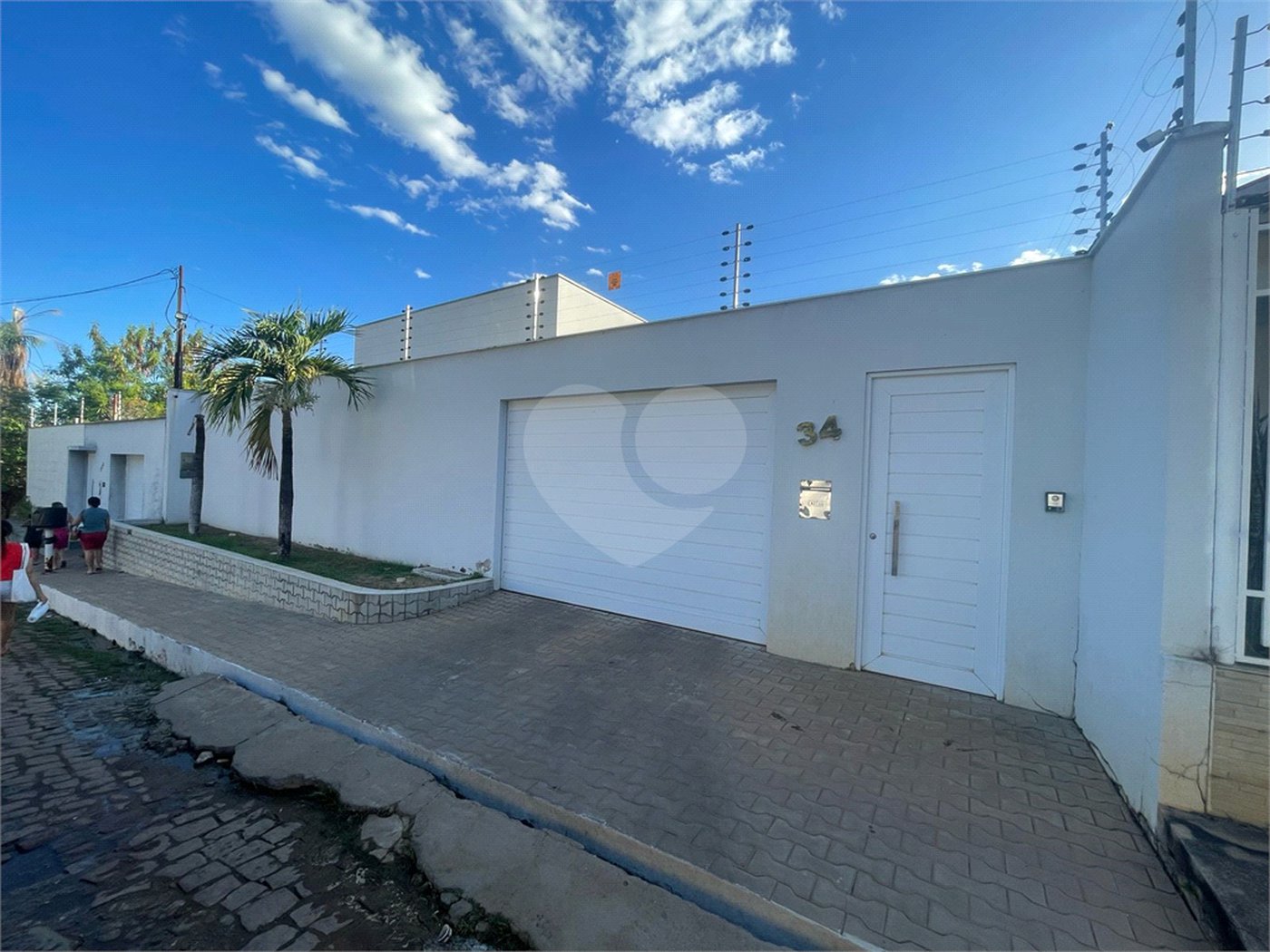 Casa à venda com 3 suítes no Centro, Balsas, MA