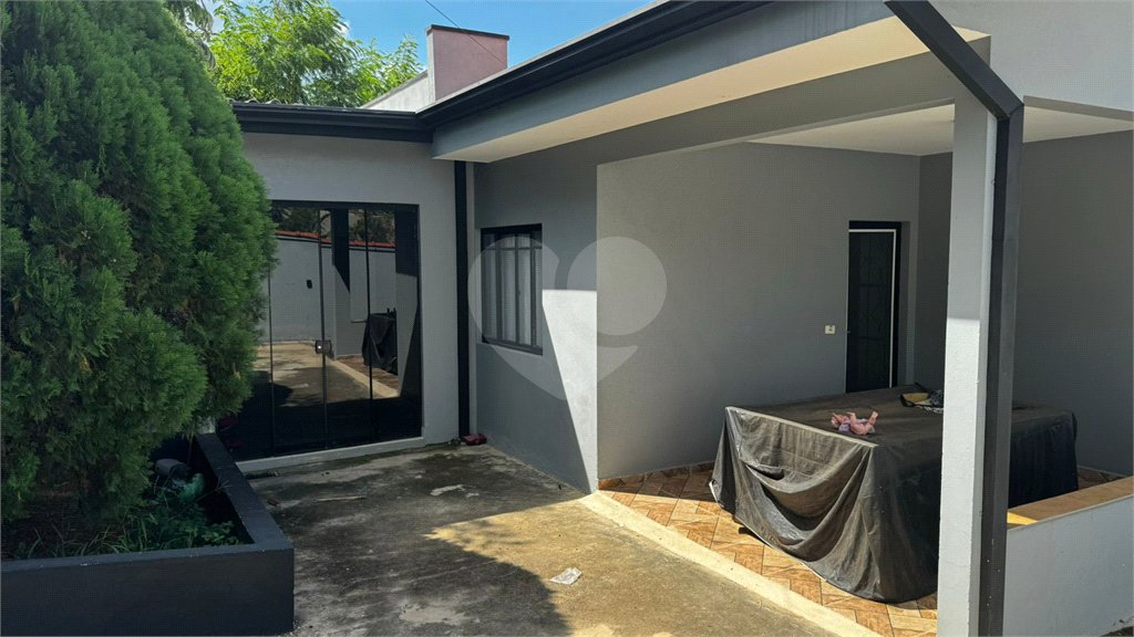 Casa à venda com 8 quartos, sendo 3 suítes,  no condomínio Terras de Santa Rosa, Salto - SP