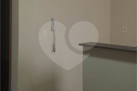 Apartamento no térreo, localizado no Condomínio Residencial Monte Everest