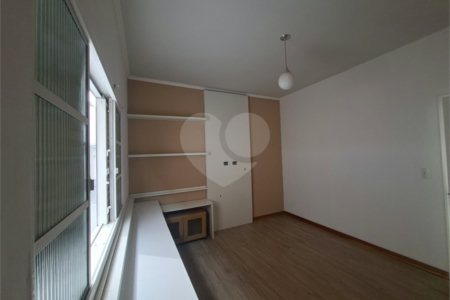 Casa à venda ou para alugar com 3 quartos, sendo 1 suíte, em Vila Aparecida, Itapetininga, SP