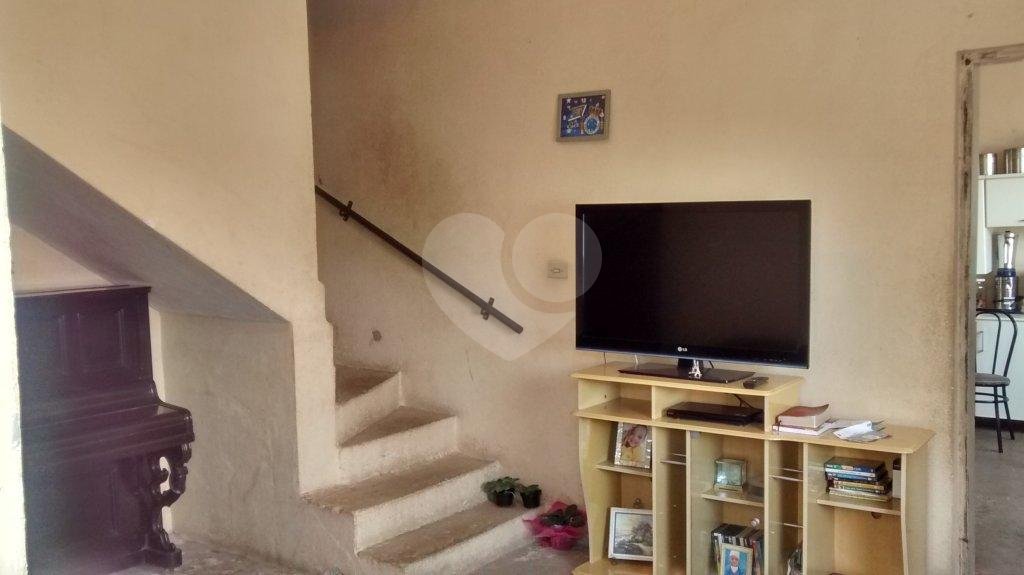 Sobrado à venda com 4 quartos, sendo 1 suíte, em Tremembé, São Paulo, SP