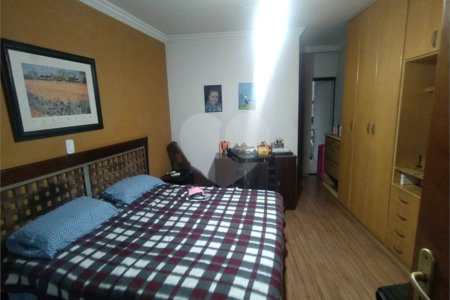 Sobrado à venda com 3 quartos, sendo 1 suíte, em Santa Teresinha, São Paulo, SP