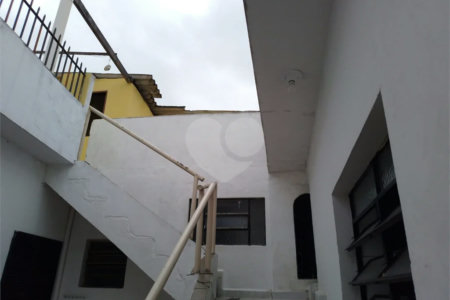 Sobrado à venda com 4 quartos em Parada Inglesa, São Paulo, SP