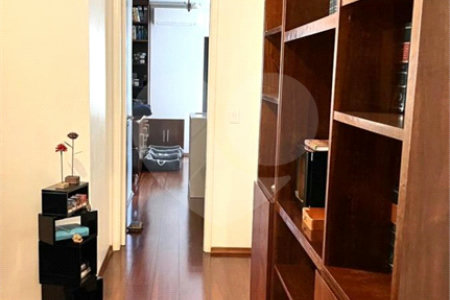 Apartamento à venda com 4 quartos, sendo 3 suítes,  em Vila Mariana, São Paulo, SP