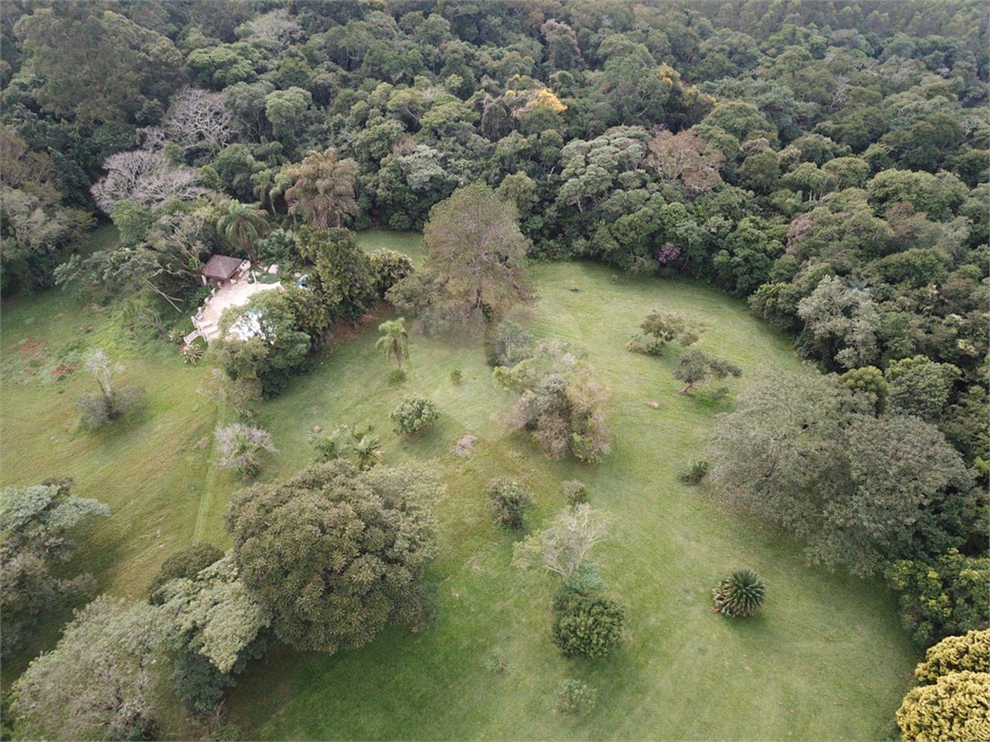 Chácara à venda com 5 quartos em Volta Grande (são João Novo), São Roque, SP