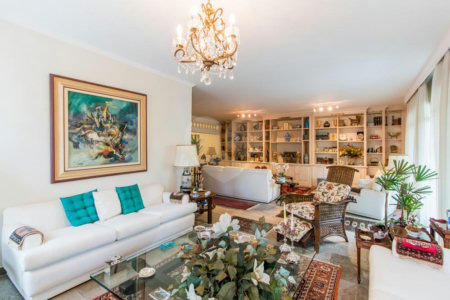 Casa à venda com 5 quartos, sendo 3 suítes, em Alto da Boa Vista, São Paulo, SP