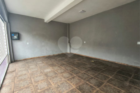 Sobrado à venda com 3 quartos, sendo 1 suíte, em Jardim D'abril, Osasco, SP