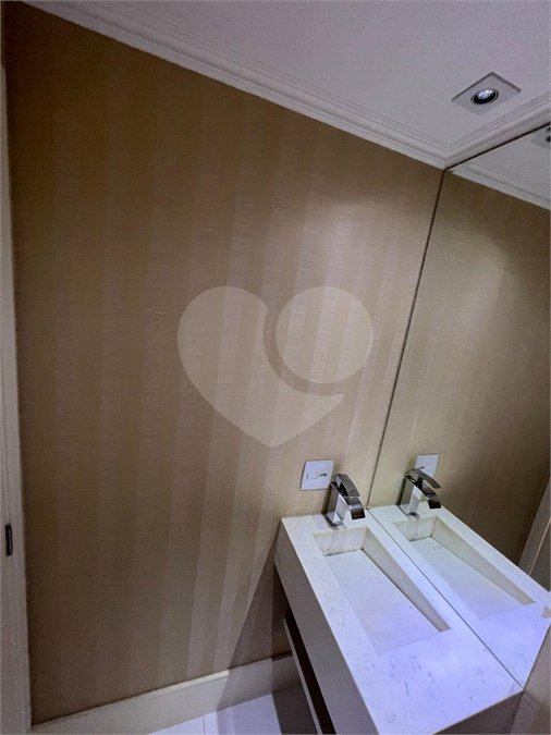Apartamento à venda com 3 suítes em Vila Andrade, São Paulo, SP