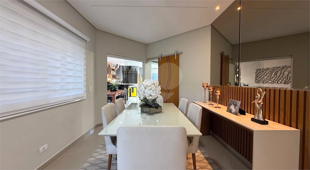 Casa à venda com 4 suítes no condomínio Altos da Serra Vi, São José dos Campos - SP