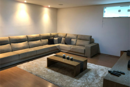 Condomínio à venda com 6 quartos, sendo 5 suítes, no Centro, Capitólio, MG