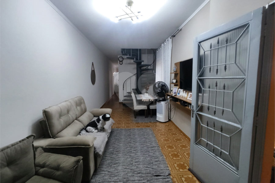 Sobrado à venda com 3 quartos, sendo 1 suíte, em Tremembé, São Paulo, SP