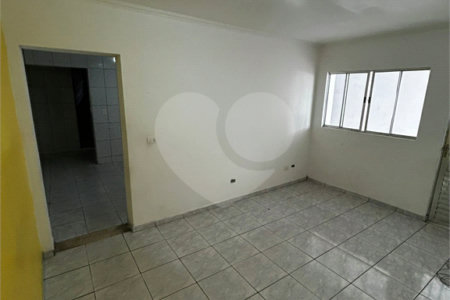 Sobrado à venda com 4 quartos, sendo 2 suítes, em Parque Sonia, São Paulo, SP