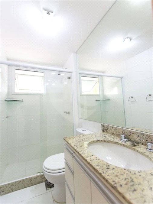 Apartamento à venda com 2 quartos, sendo 1 suíte, em Praça da Bandeira, Rio de Janeiro, RJ