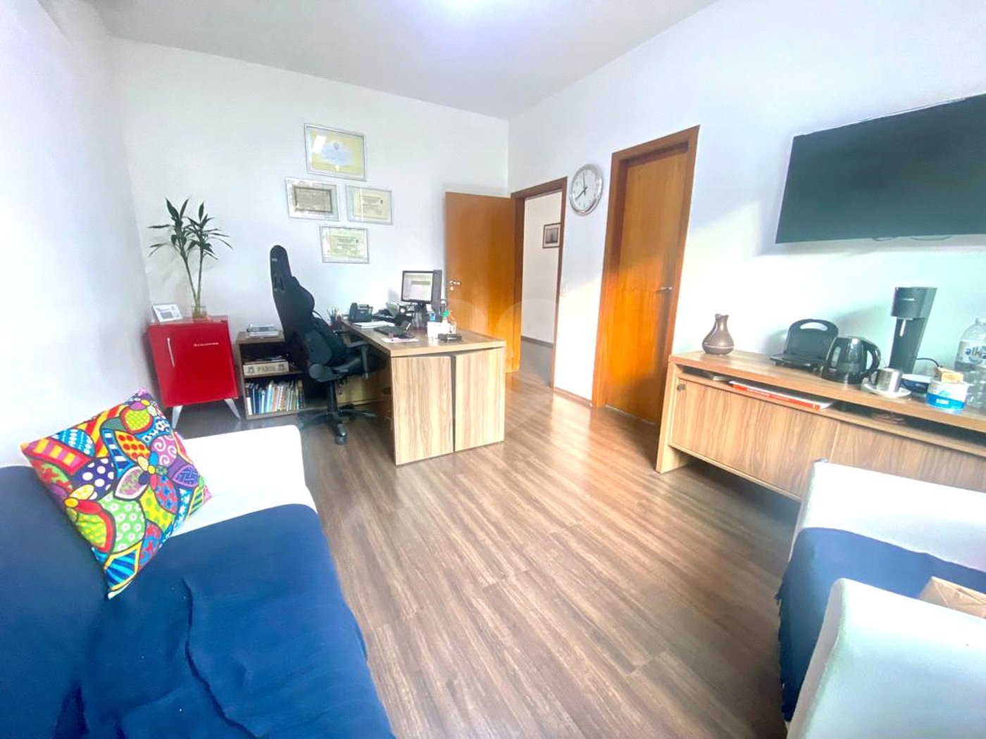 Casa à venda com 5 quartos, sendo 2 suítes, em Indianópolis, São Paulo, SP
