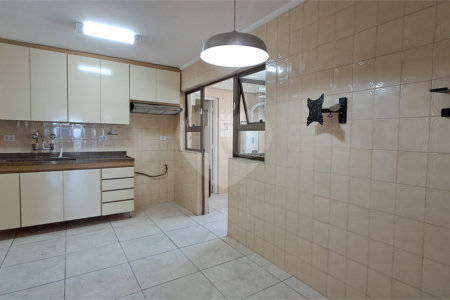 Apartamento à venda com 3 quartos, sendo 1 suíte,  em Alto da Boa Vista, São Paulo, SP