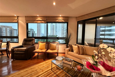 Apartamento à venda com 4 quartos, sendo 3 suítes,  em Vila Andrade, São Paulo, SP
