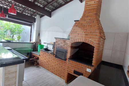 Casa à venda com 3 quartos, sendo 2 suítes, no Centro, Bom Jesus dos Perdões, SP