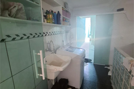 Casa à venda ou para alugar com 2 quartos, sendo 1 suíte, no condomínio Sem Nome Estrada Guandu do Sapê 1444, Rio de Janeiro - RJ