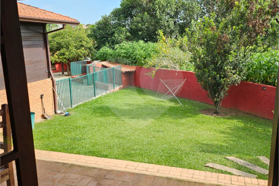 Casa à venda com 4 quartos, sendo 3 suítes, no condomínio Residncial Euroville, Carapicuíba - SP