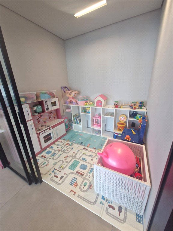 Apartamento à venda com 3 suítes em Vila Suzana, São Paulo, SP