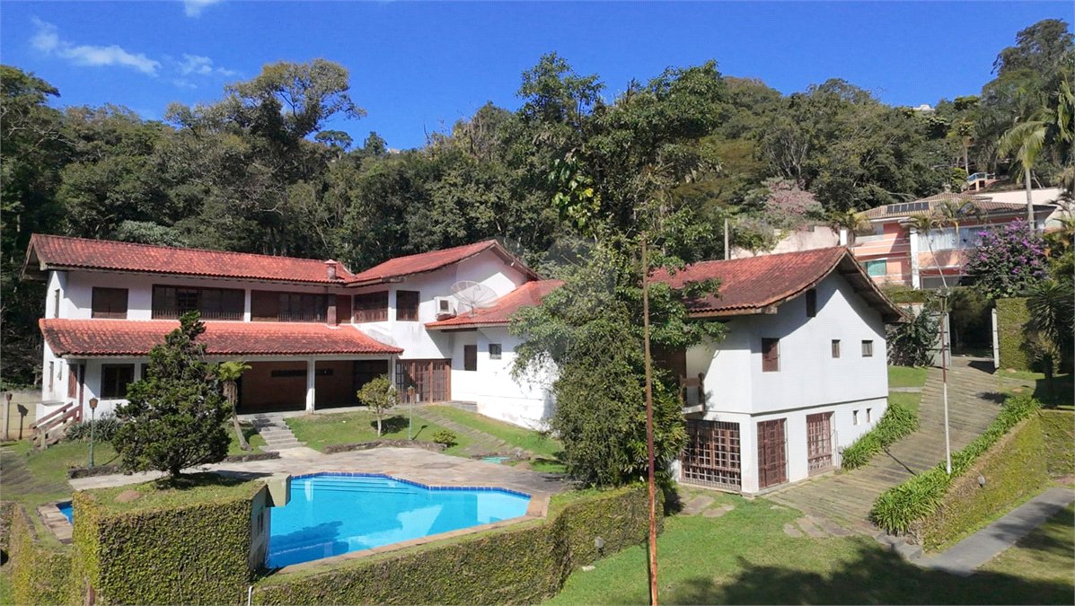 Casa à venda ou para alugar com 4 suítes no condomínio Parque Imperial da Cantareira, Mairiporã - SP