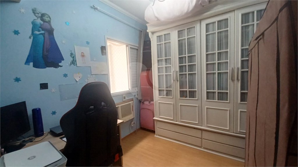 Casa à venda com 3 quartos, sendo 1 suíte, no condomínio Santanna, São Paulo - SP