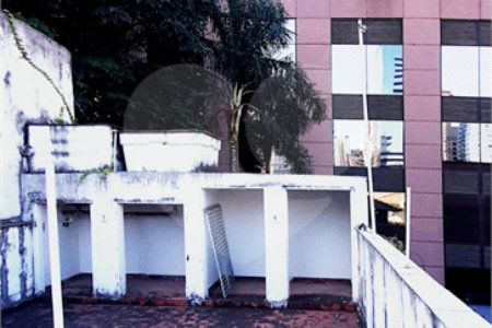 Casa à venda com 3 quartos, sendo 1 suíte,  no condomínio Ministro Jesuíno Cardoso 504, São Paulo - SP