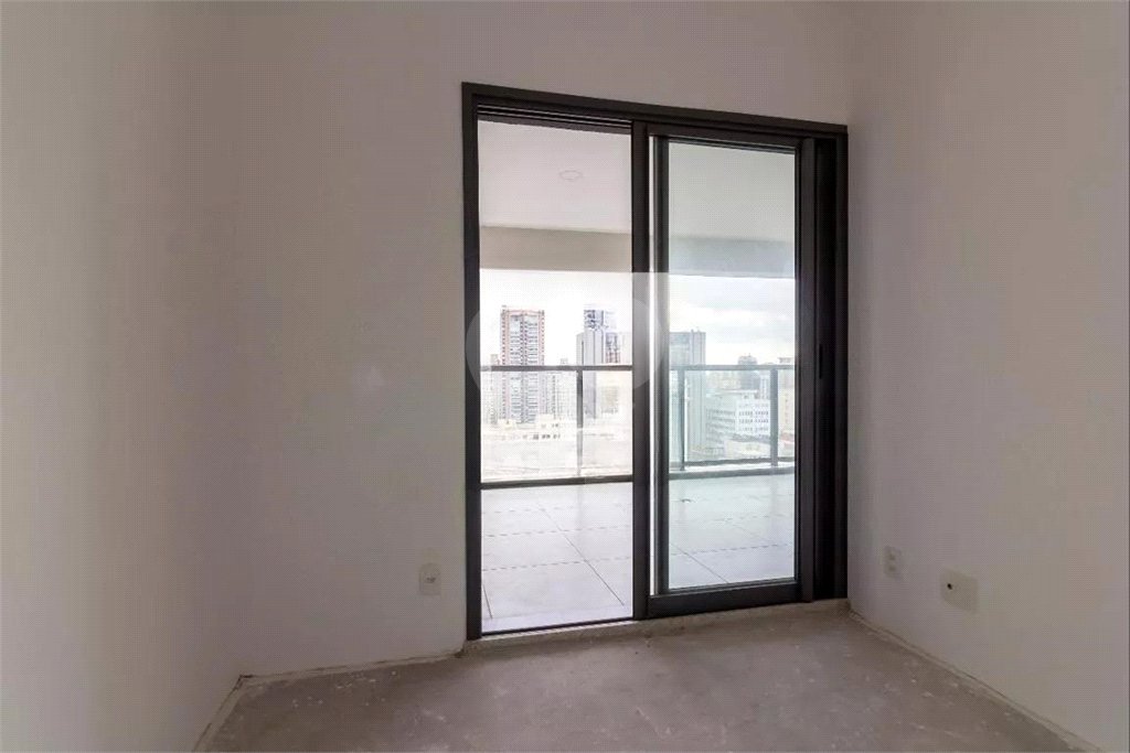Apartamento à venda com 3 quartos, sendo 1 suíte, em Pinheiros, São Paulo, SP