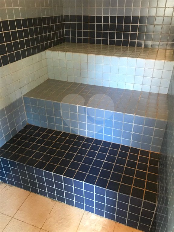 Casa à venda com 5 quartos, sendo 2 suítes,  em Jardim Maristela, Atibaia, SP