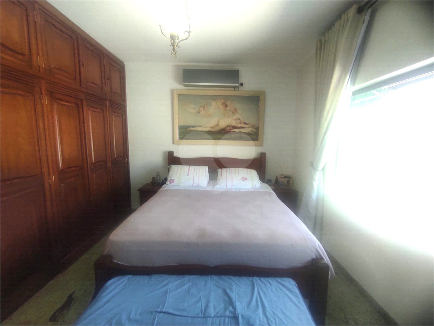 Sobrado à venda com 3 quartos, sendo 1 suíte,  em Vila Paiva, São Paulo, SP
