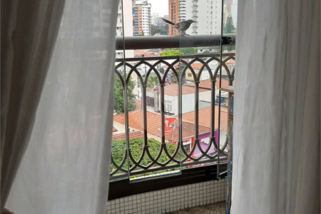 Apartamento à venda com 3 quartos, sendo 1 suíte, em Campo Belo, São Paulo, SP
