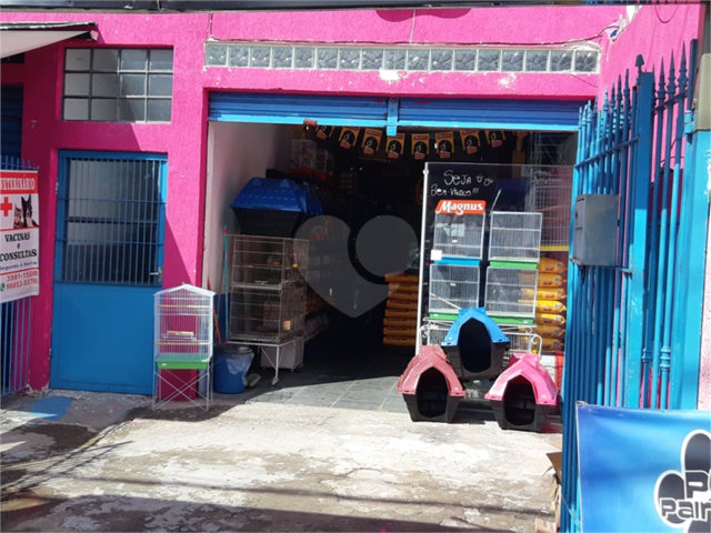 Sobrado à venda com 20 quartos em Jardim Peri, São Paulo, SP