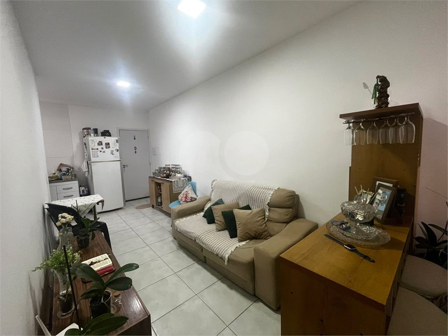 Apartamento à venda com 2 quartos em Vila Asem, Itapetininga, SP