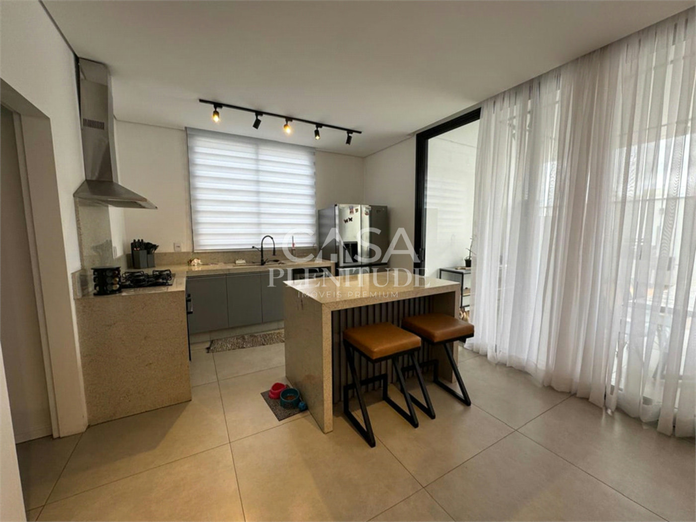 Casa em condomínio à venda com 3 suítes em Aparecidinha, Sorocaba, SP