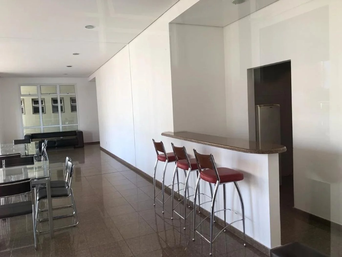 Apartamento à venda com 3 suítes em Vila Suzana, São Paulo, SP