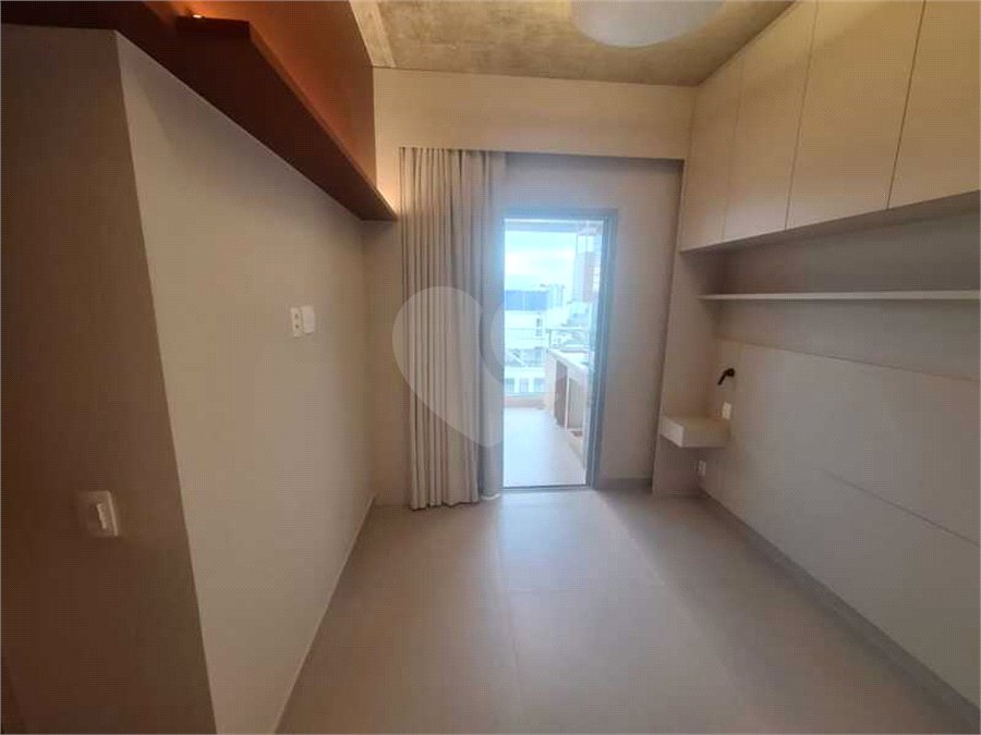 Apartamento à venda com 1 suíte em Moema, São Paulo, SP
