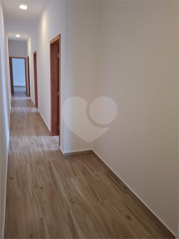 Casa à venda com 3 quartos, sendo 1 suíte, no condomínio Costa das Areias, Salto - SP