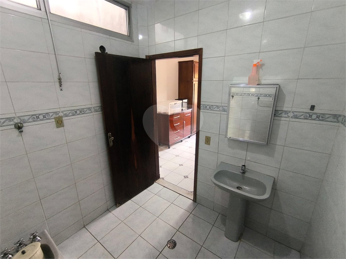 Casa à venda com 5 quartos, sendo 2 suítes, em Jardim Umarizal, São Paulo, SP