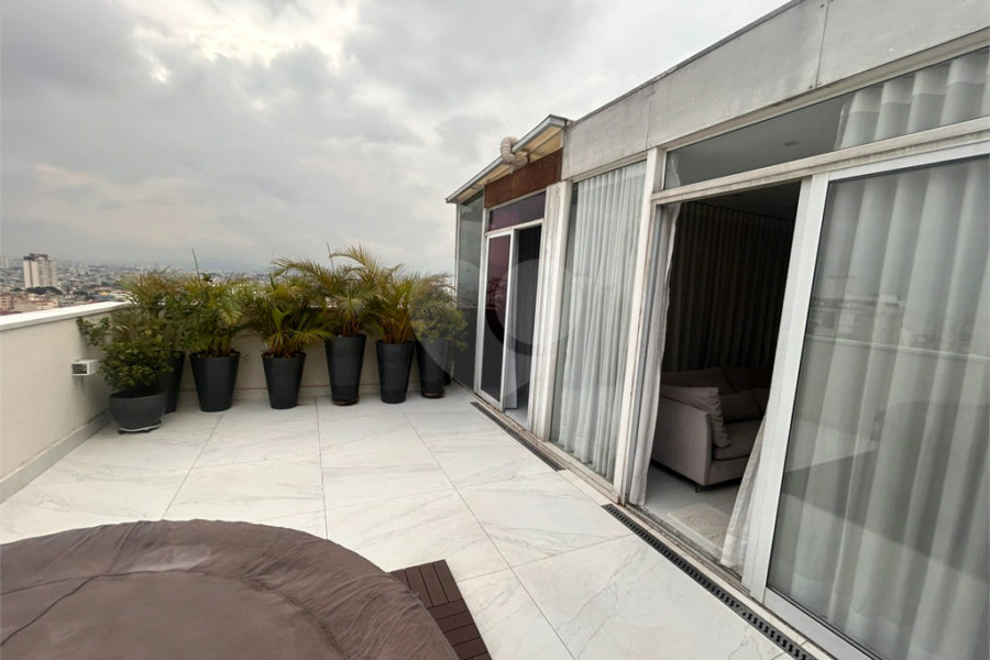 Cobertura à venda com 3 quartos, sendo 1 suíte,  em Santana, São Paulo, SP