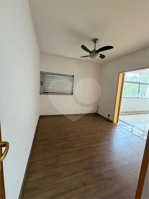 Apartamento à venda com 3 quartos, sendo 1 suíte, em Pinheiros, São Paulo, SP
