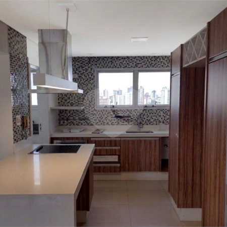 Apartamento à venda ou para alugar com 3 quartos, sendo 1 suíte,  em Real Parque, São Paulo, SP