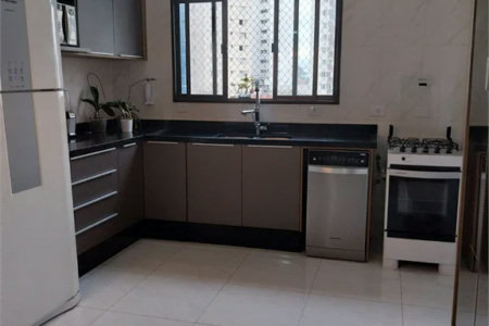 Apartamento à venda com 4 quartos, sendo 1 suíte, em Vila Ipojuca, São Paulo, SP