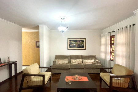 Casa à venda com 3 quartos, sendo 1 suíte, em Parque Bela Vista, Votorantim, SP