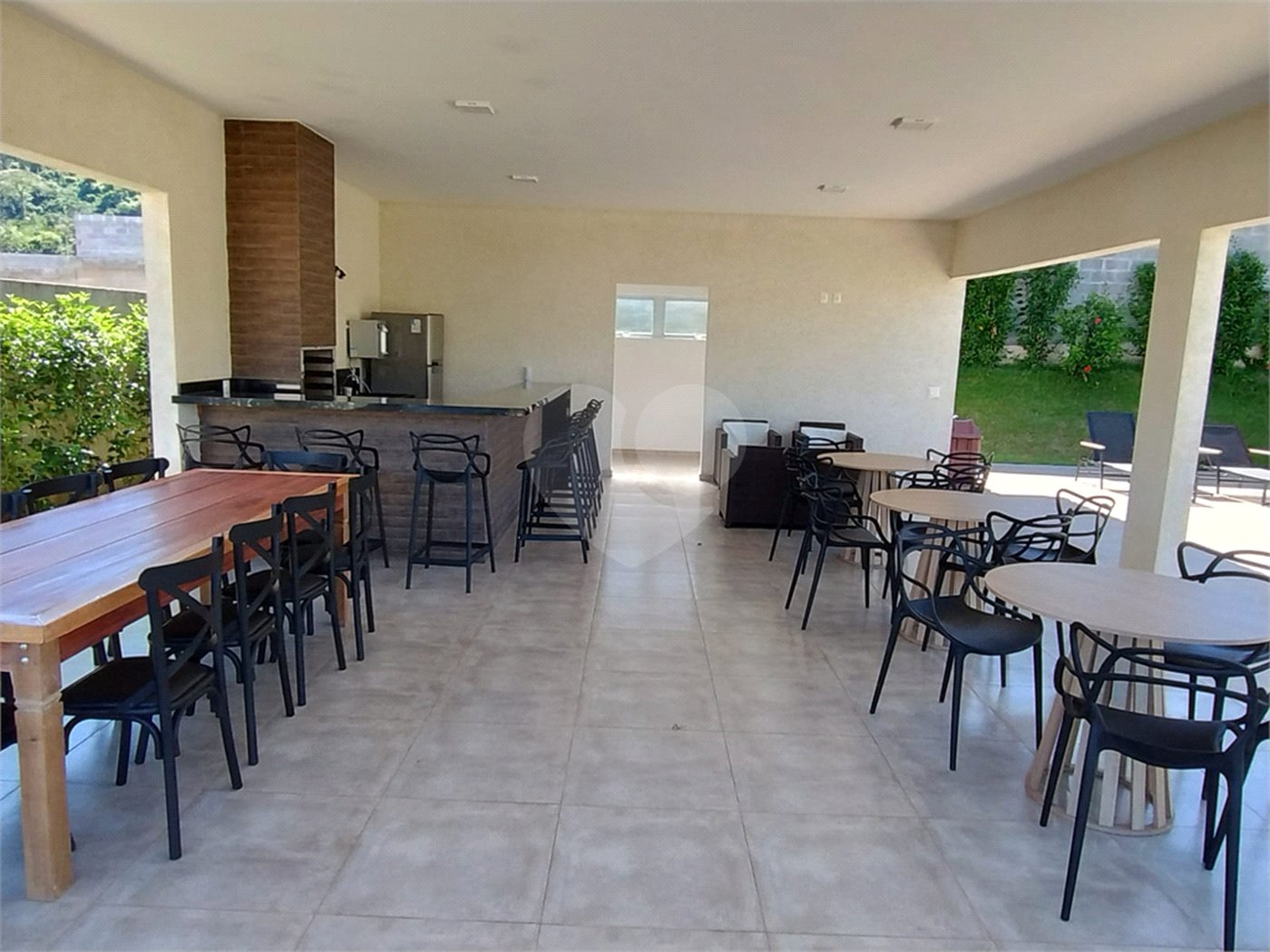 Casa para alugar com 3 quartos, sendo 1 suíte, no condomínio Vila Quinta dos Manacás, Vinhedo - SP
