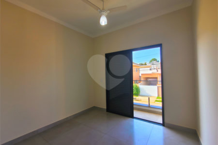 Casa à venda com 3 quartos, sendo 1 suíte, no condomínio Terras de São Francisco, Sorocaba - SP
