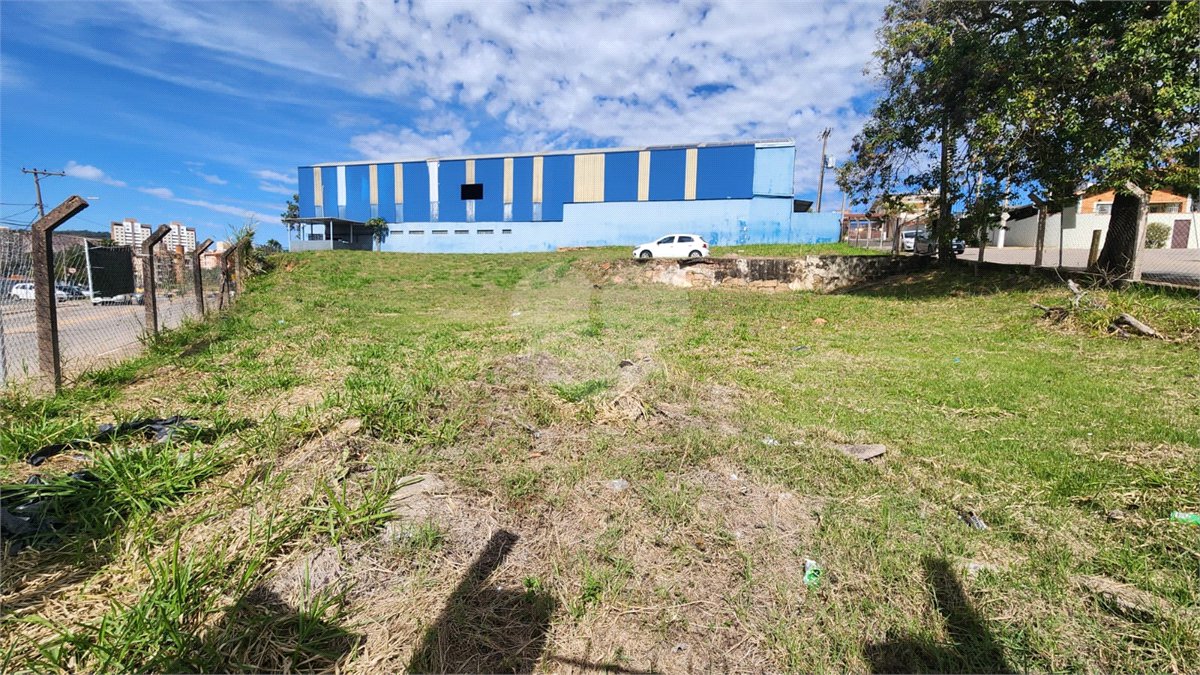 Terreno à venda em Ortizes, Valinhos, SP