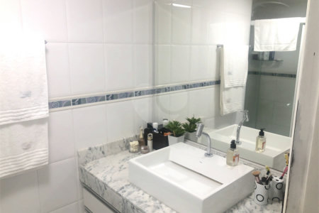 Apartamento à venda com 3 quartos, sendo 1 suíte, em Cerqueira César, São Paulo, SP