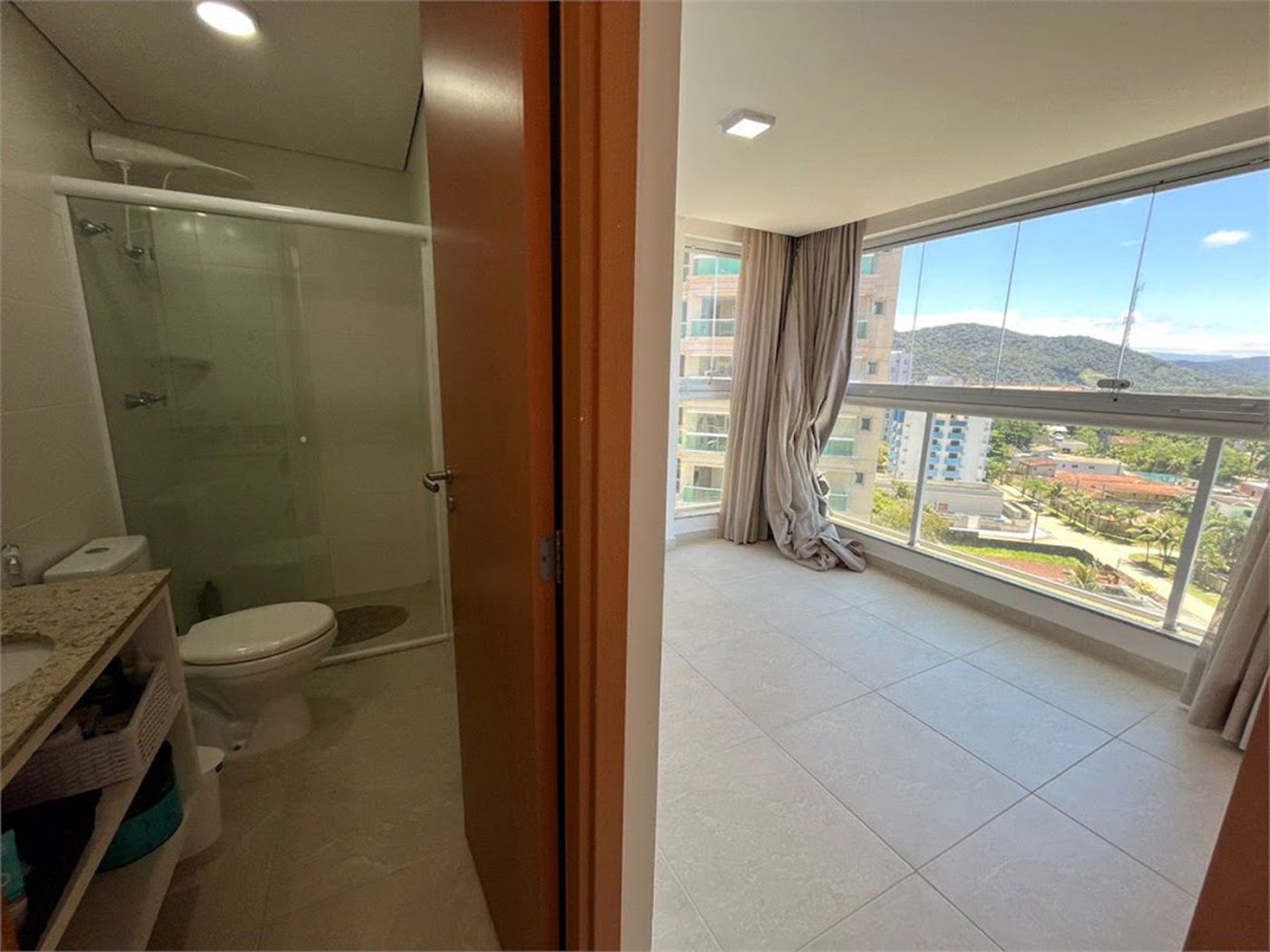 Apartamento Residencial à venda, Jardim Virginia, Guarujá - AP0995.