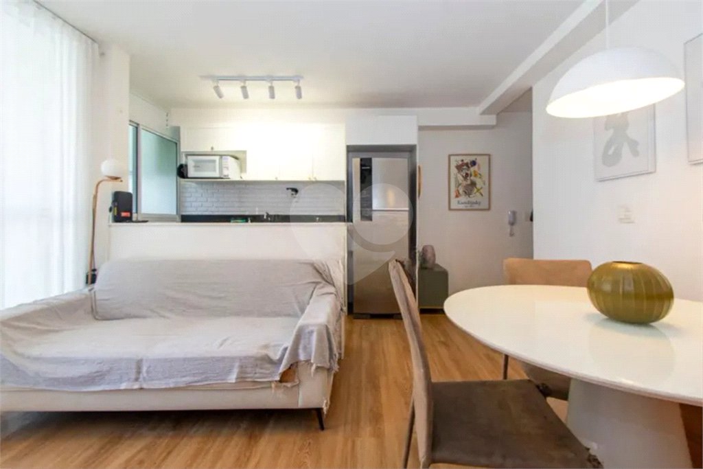 Apartamento à venda com 2 quartos, sendo 1 suíte, em Vila Pompéia, São Paulo, SP