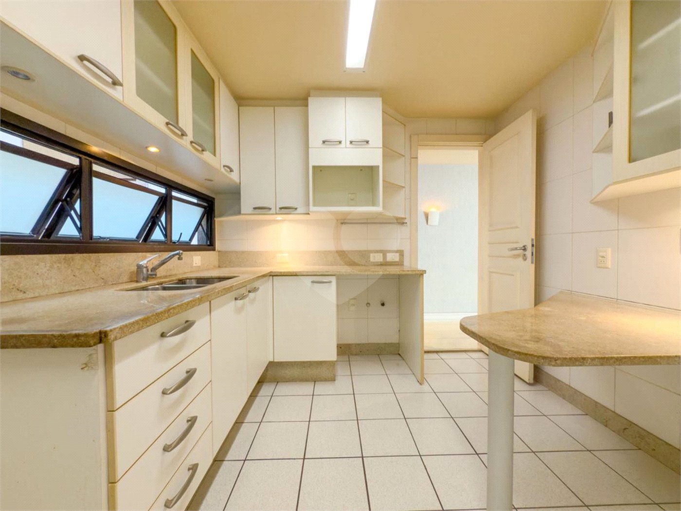 Apartamento à venda com 3 quartos, sendo 2 suítes, em Leblon, Rio de Janeiro, RJ
